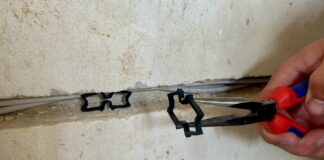 Duoclips Universal Groove Clip Wall Chases