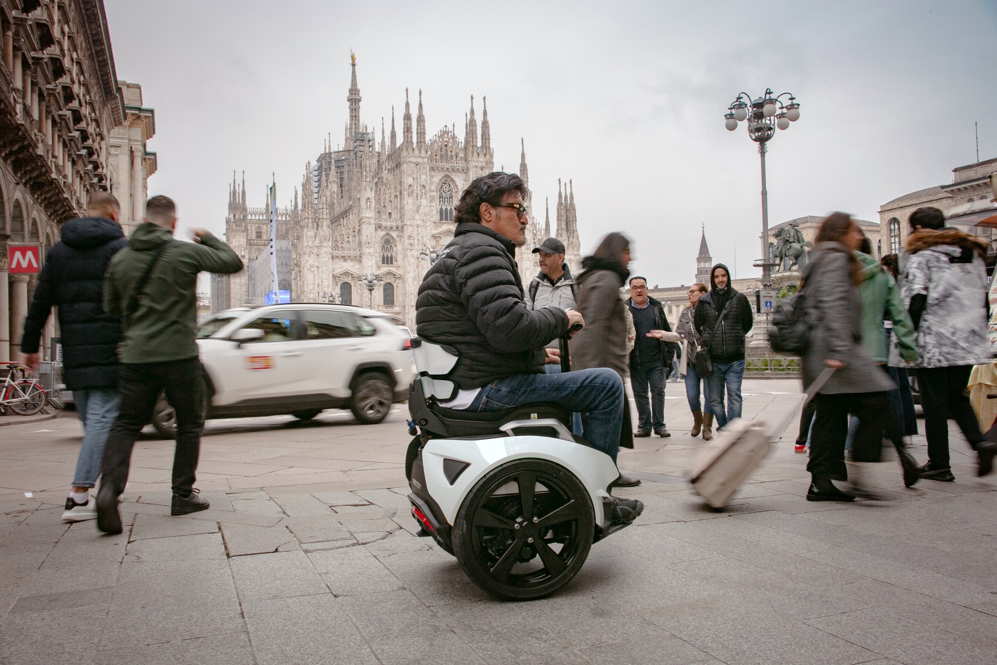 Genny Zero Self-balancing Mobility Device