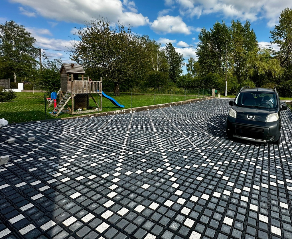 Purple PAVE Recycled Plastic Permeable Paving Tiles
