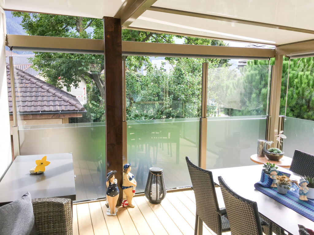 SlideGlass Windbreak Railing System