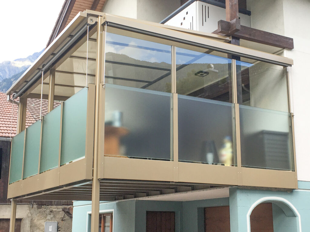 SlideGlass Windbreak Railing System Upgrade Option