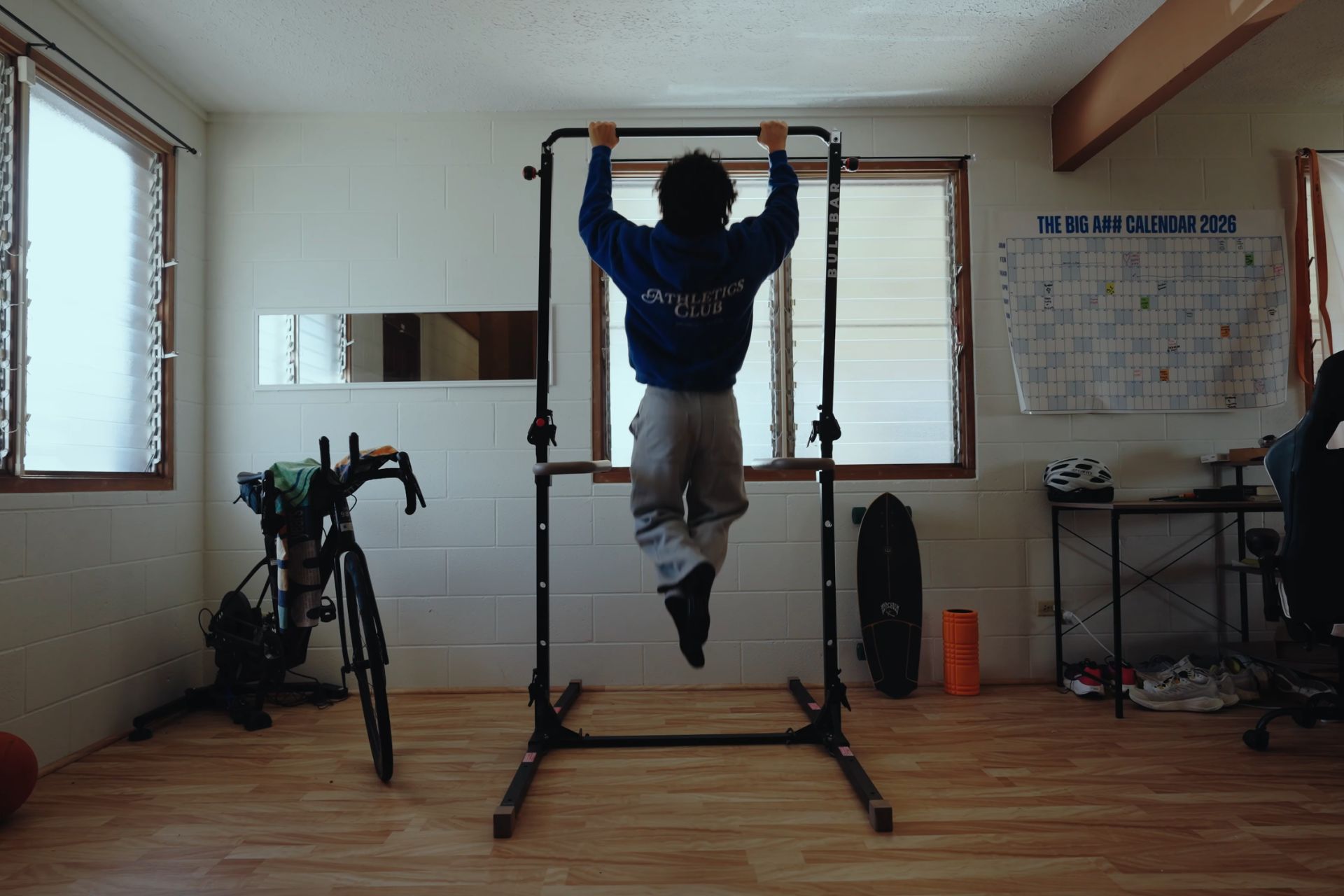BULLBAR 2.0 Foldable Freestanding Pull-Up Station Exercises