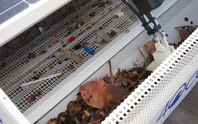 BeBot Beach-Cleaning Robot Screening System