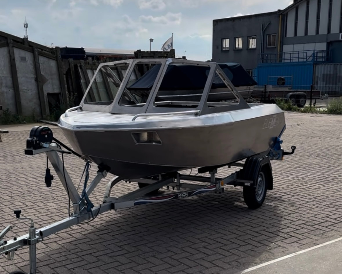 Element 38 Jet Boat Welded Aluminum Hull