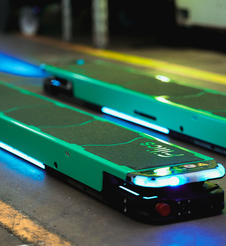 Filics Streamliner Autonomous Pallet Transport Robot Height