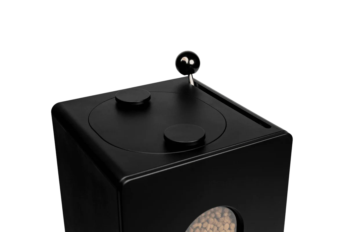 Houndsy Kibble Dispenser Auto-locking Lever