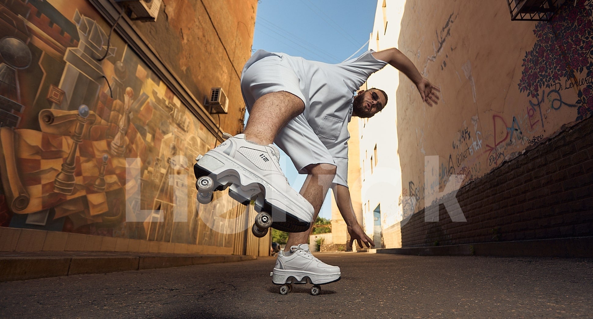 Liekick 2-in-1 Roller Shoes Kit Contents