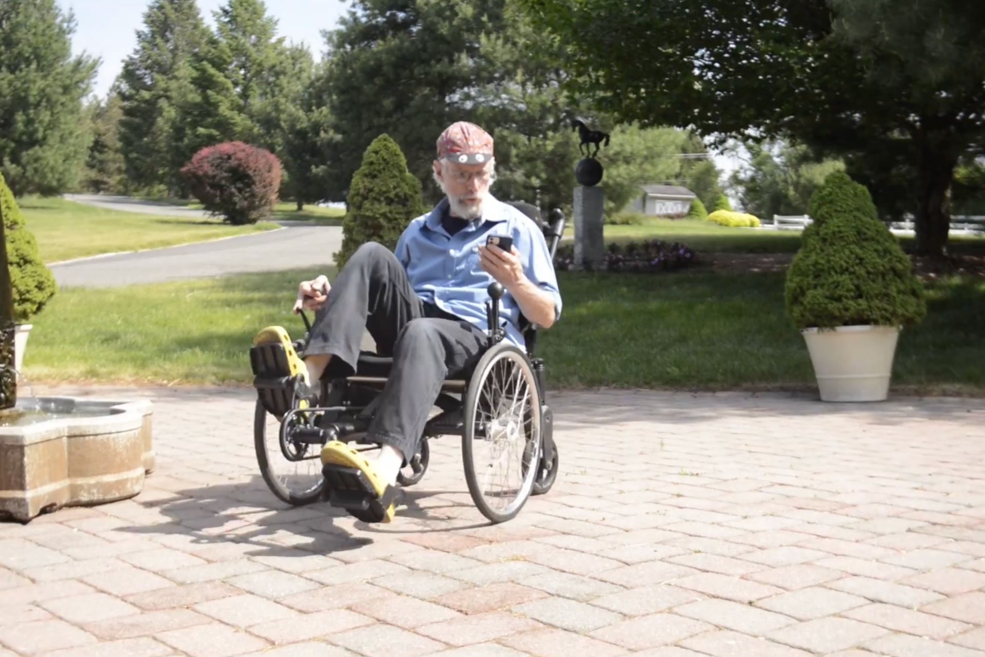 VeloChair Pedal-powered Wheelchair Single Hand Use