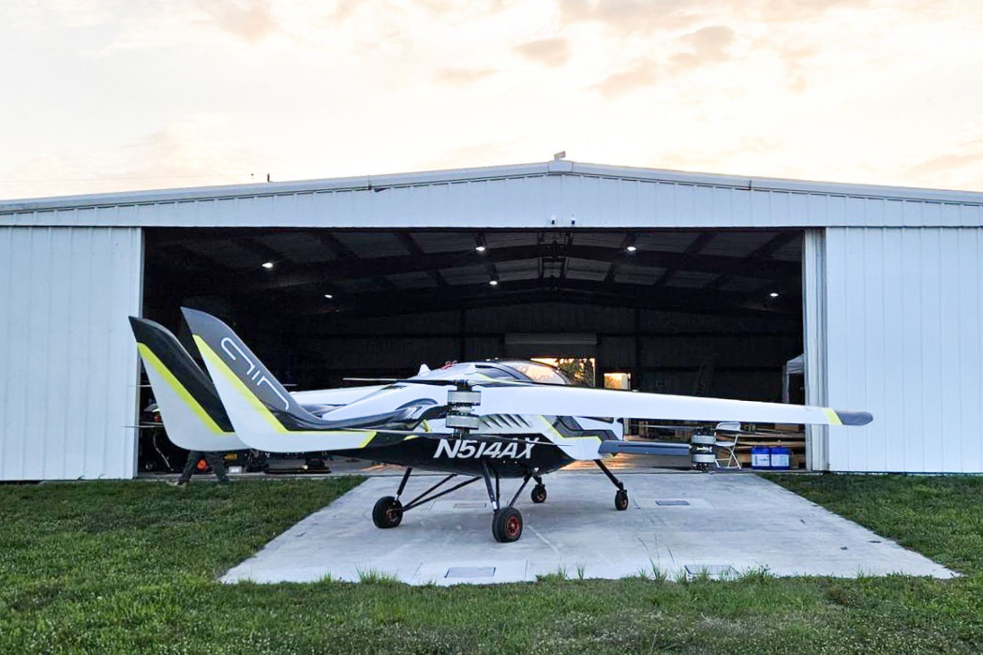 AIR ONE Personal eVTOL Folding-wing Mechanism