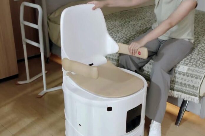 Yueban Xiaoban Self-driving Robot Toilet