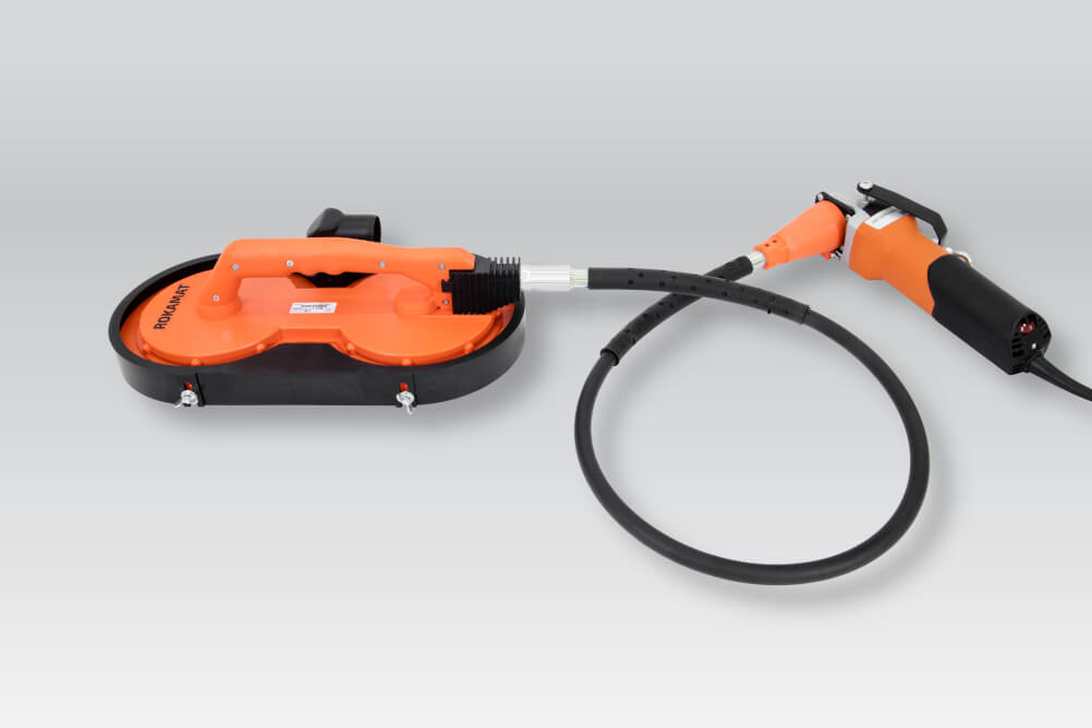 ROKAMAT Chameleon motor connected to its dual-disc hand unit